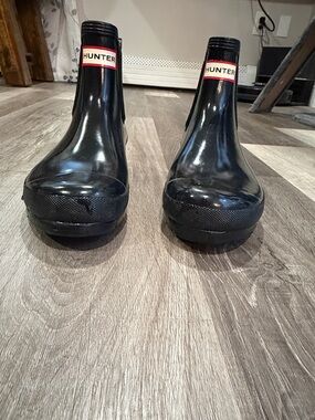 Hunter Black Gloss Short Rain Boots